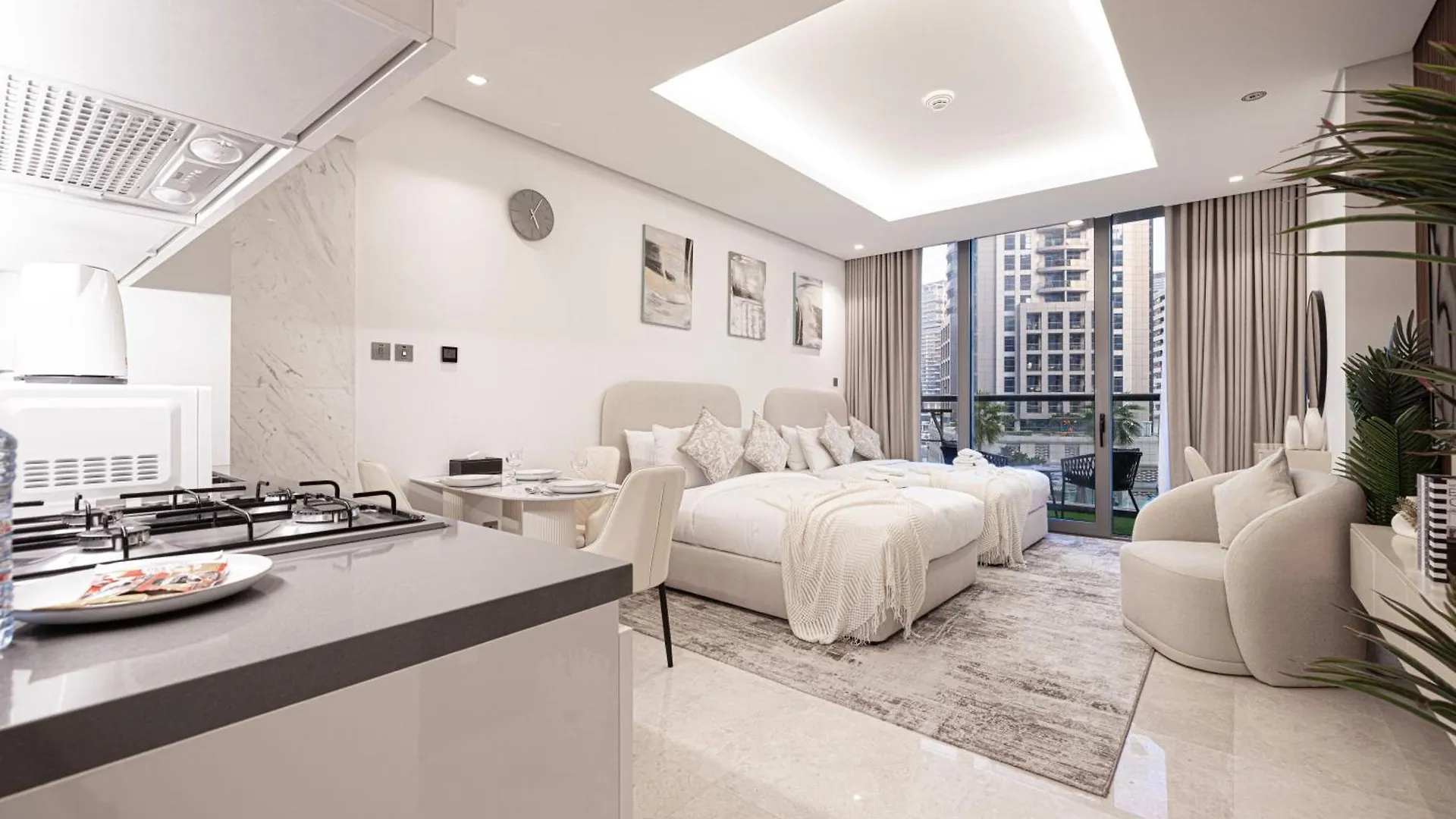 Luxurious New Studio! 2 Double Beds! Sleek Design & High-End Amenities In Dubai Downtown